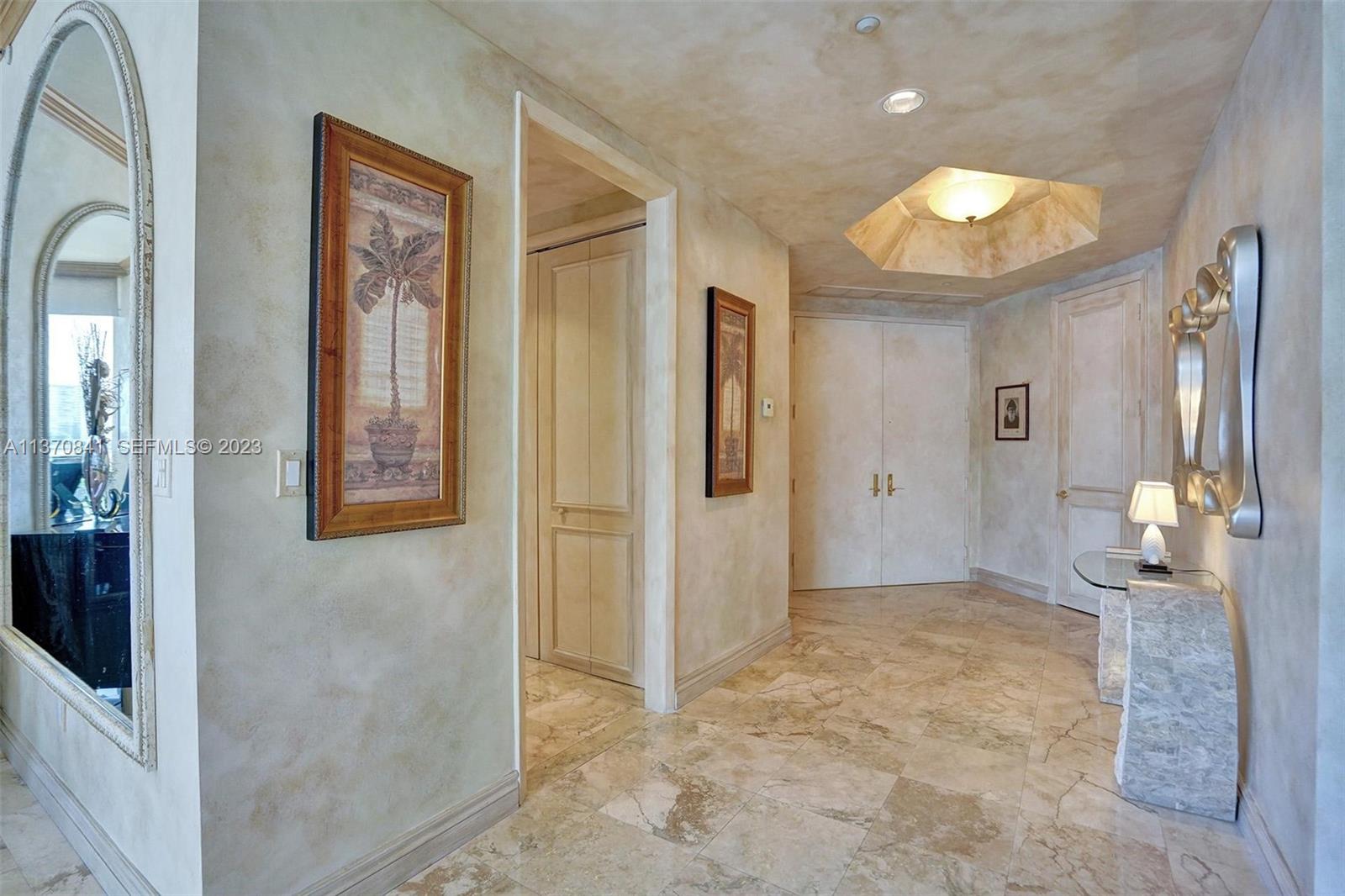 2600 Island Boulevard 101 Property Photo 6