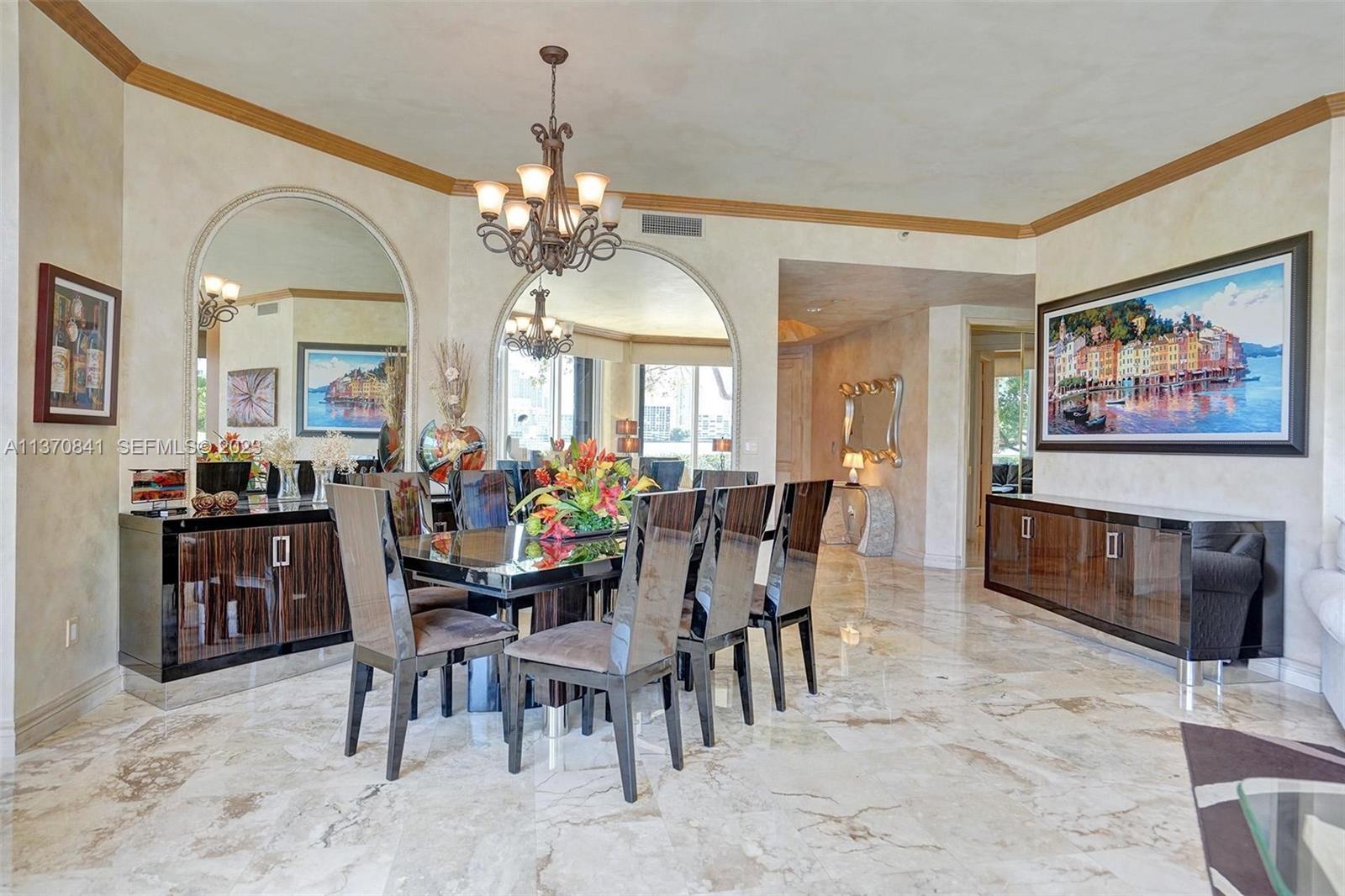 2600 Island Boulevard 101 Property Photo 10