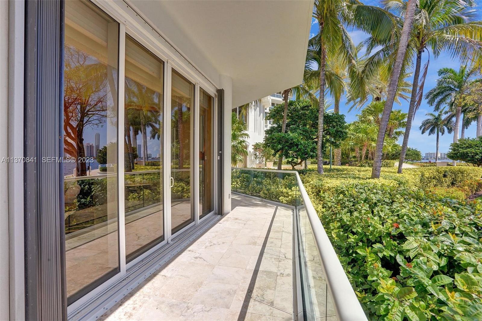 2600 Island Boulevard 101 Property Photo 18