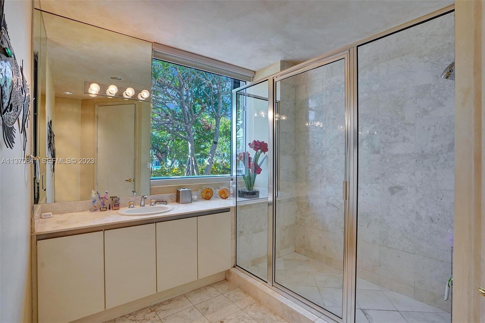 2600 Island Boulevard 101 Property Photo 31