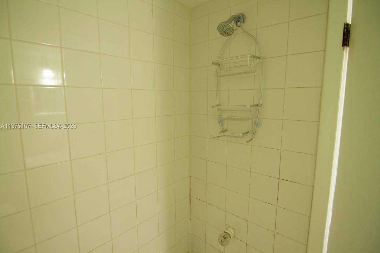 753 Michigan Avenue 2d Property Photo 15