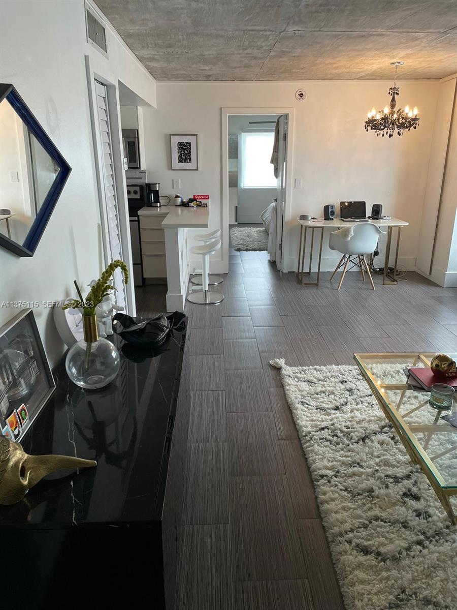 753 Michigan Avenue 2e Property Photo 2