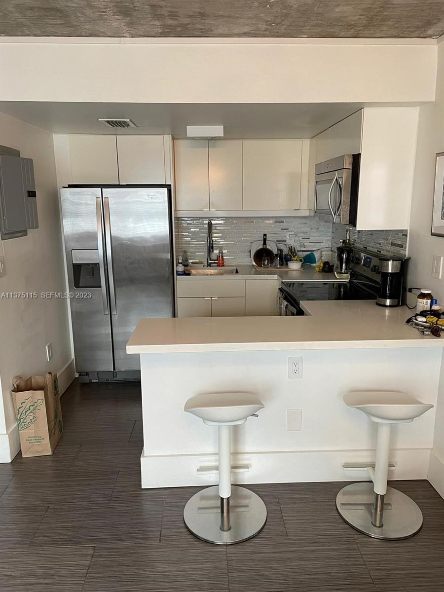 753 Michigan Avenue 2e Property Photo 5
