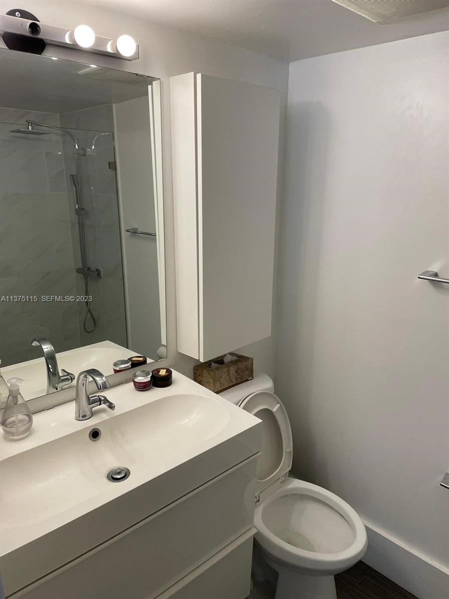 753 Michigan Avenue 2e Property Photo 10