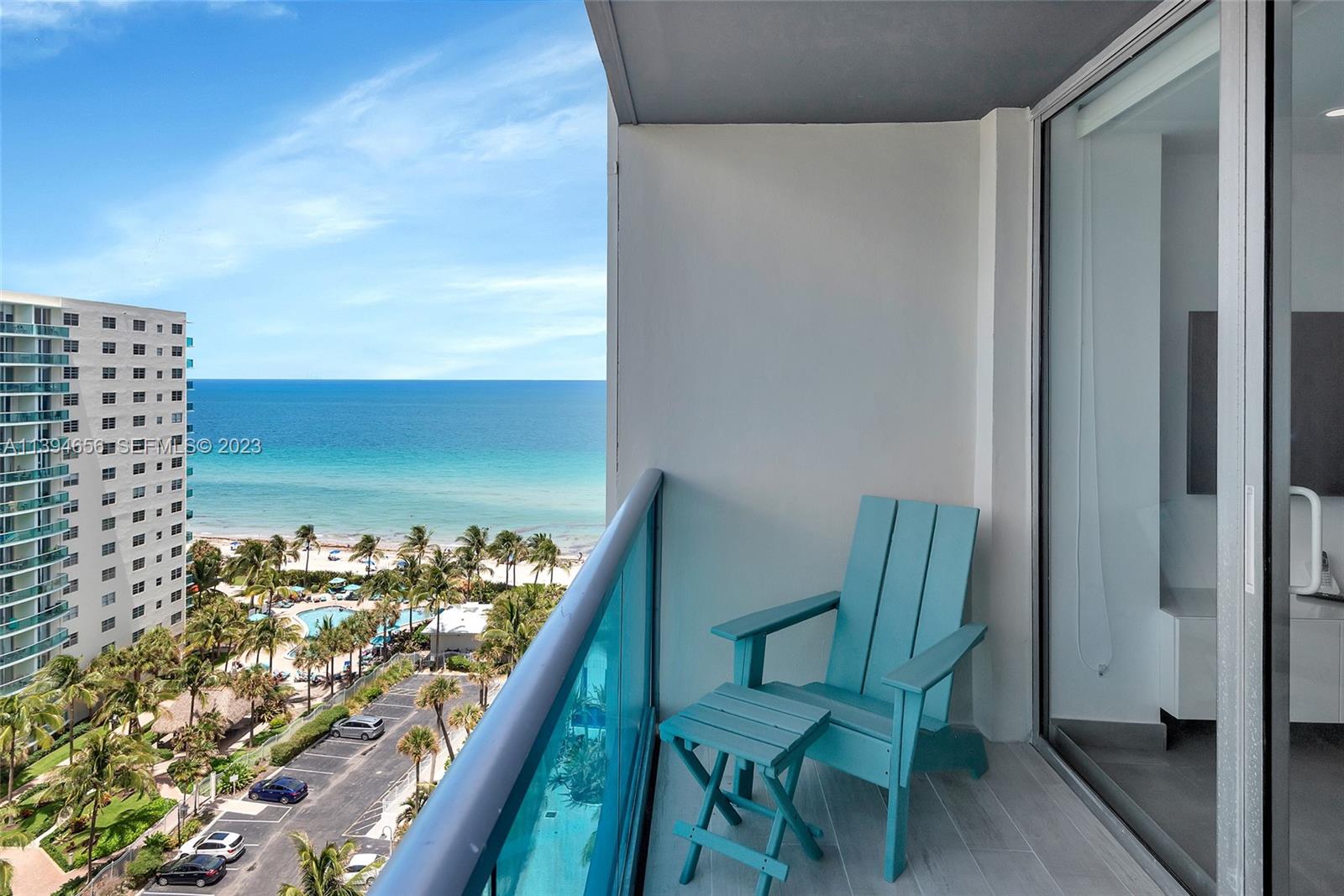 4001 S Ocean Drive 14h Property Photo 4