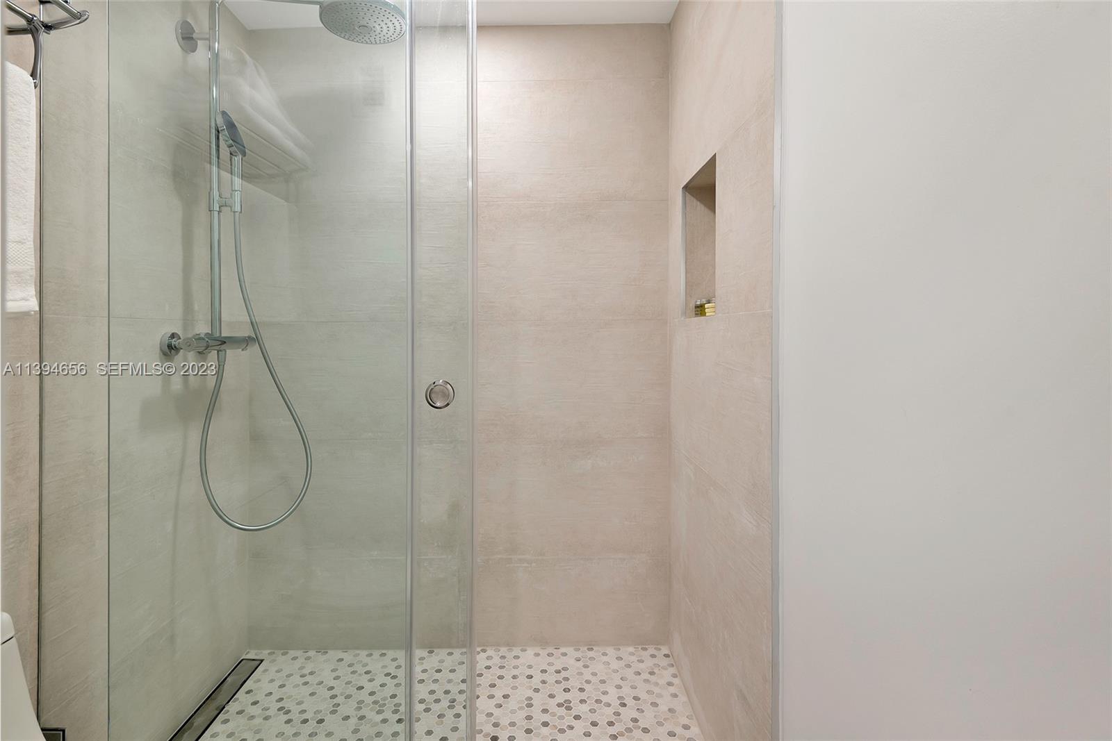 4001 S Ocean Drive 14h Property Photo 34