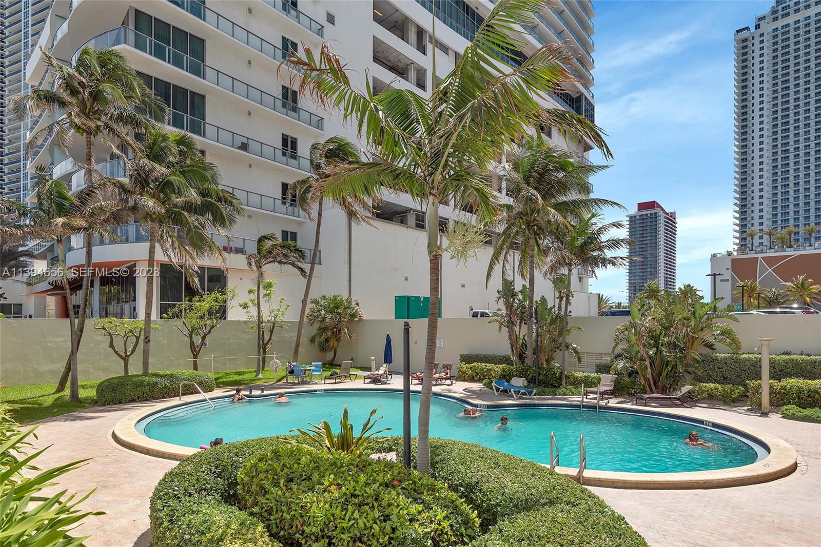 4001 S Ocean Drive 14h Property Photo 35