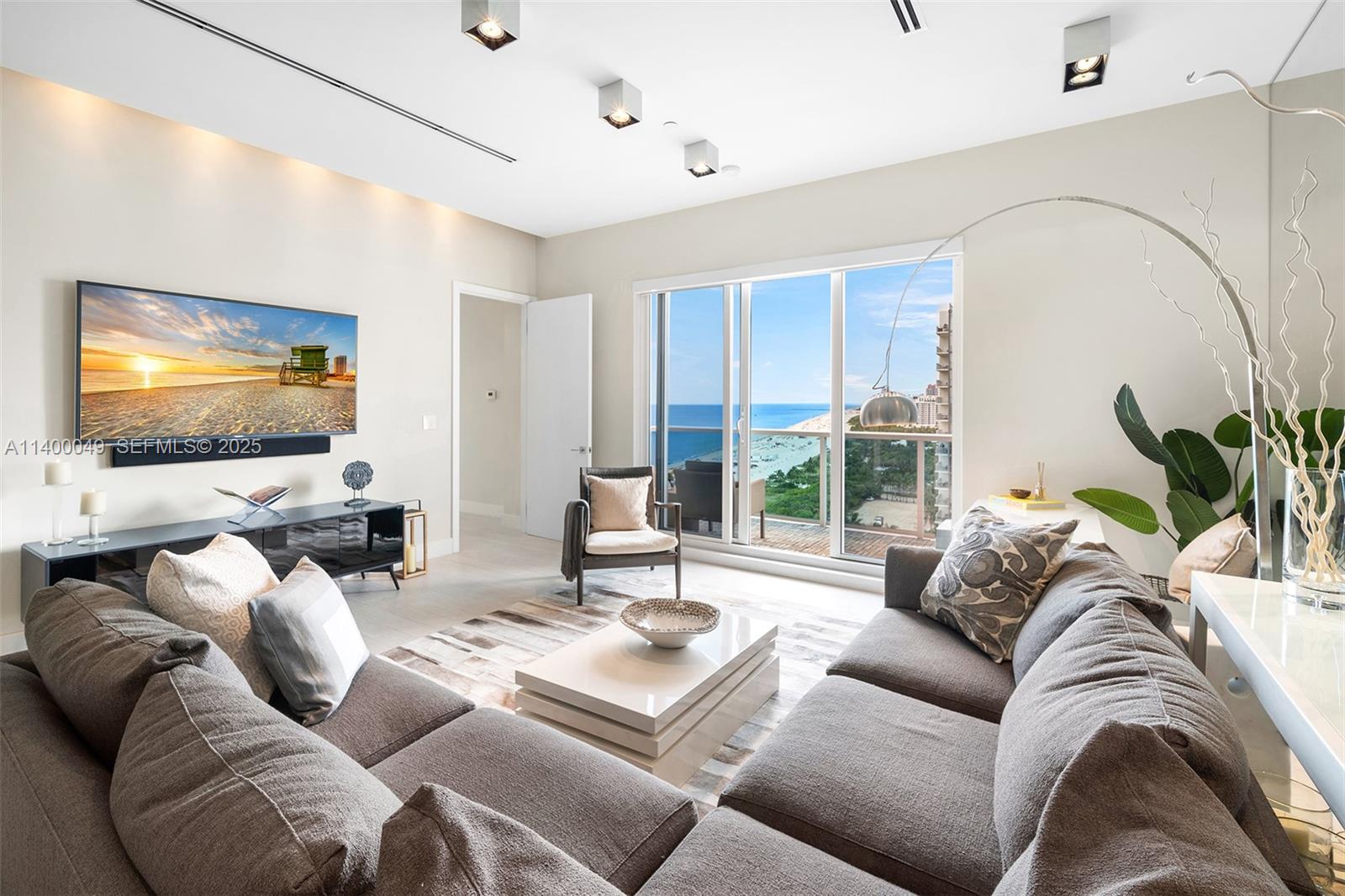 A11400049 Property Photo 16