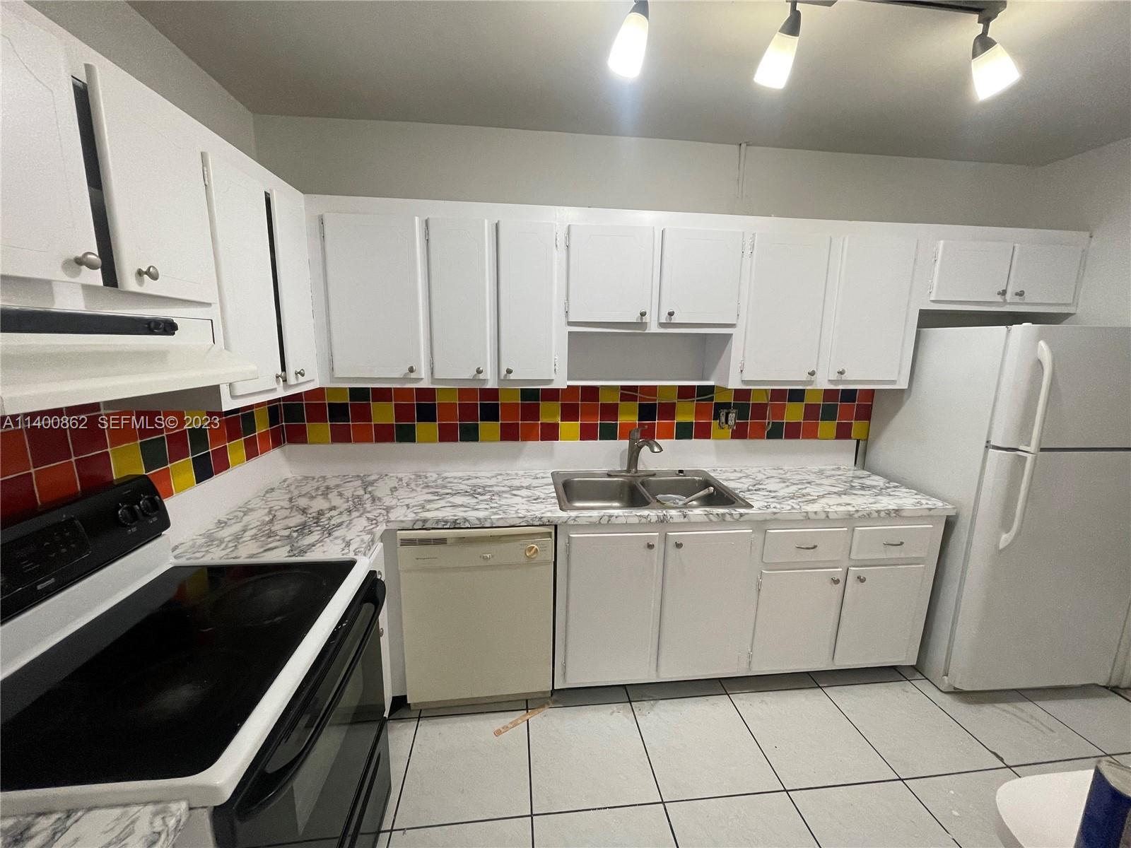 1420 Atlantic Shores Boulevard 326 Property Photo 1