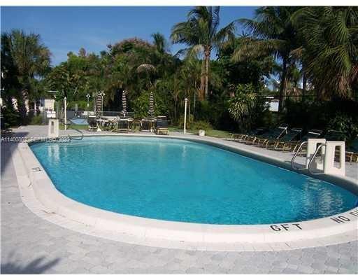 1420 Atlantic Shores Boulevard 326 Property Photo 3