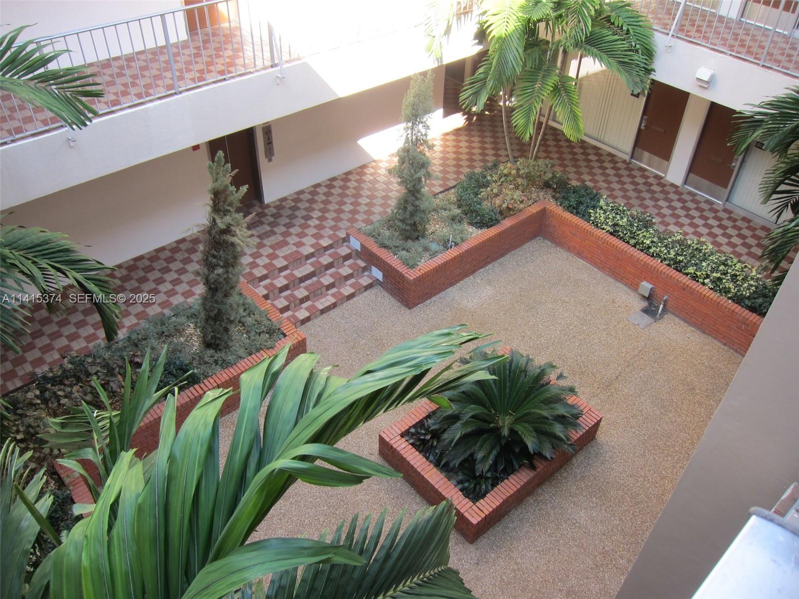 A11415374 Property Photo 4