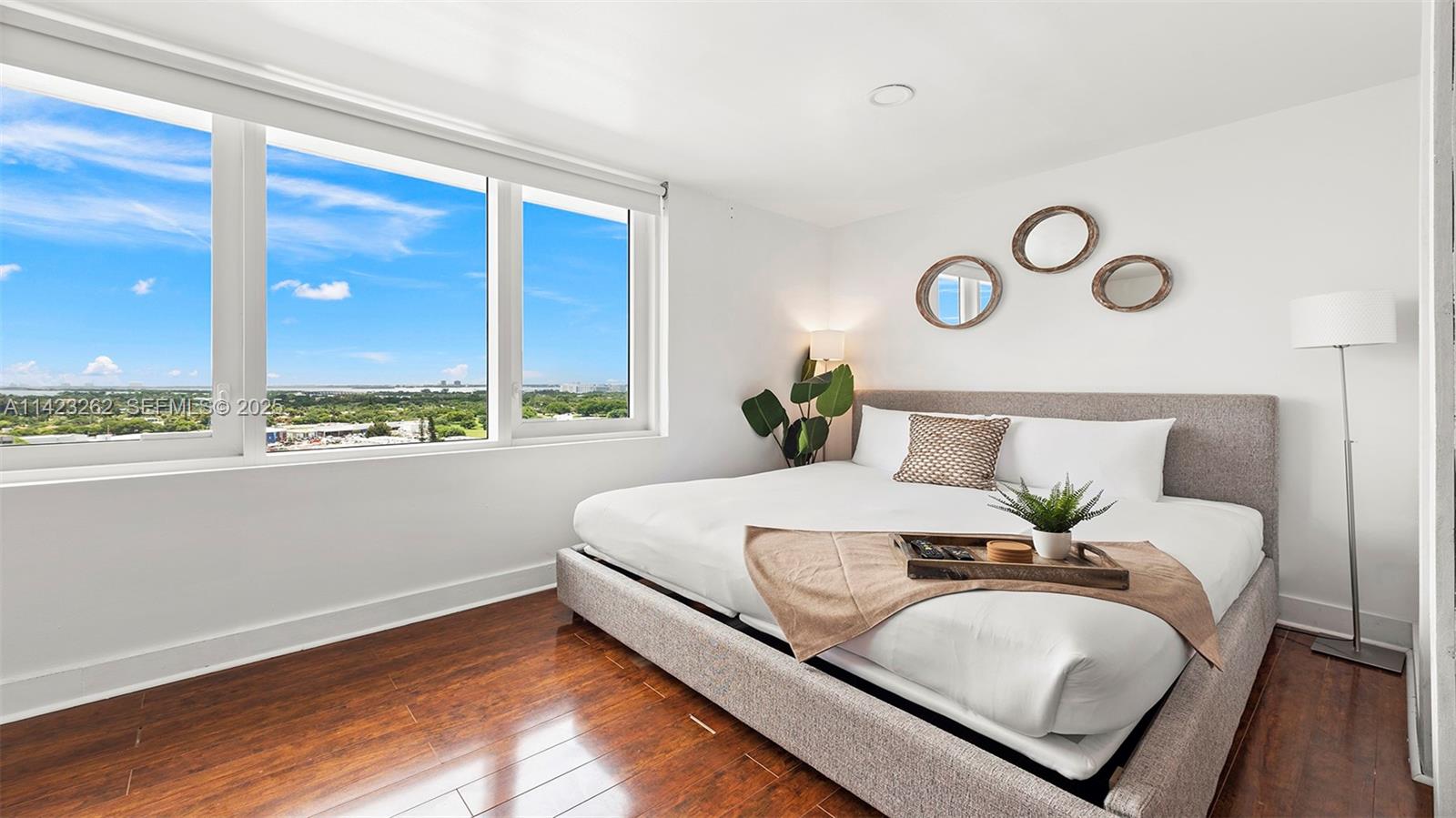 A11423262 Property Photo 3