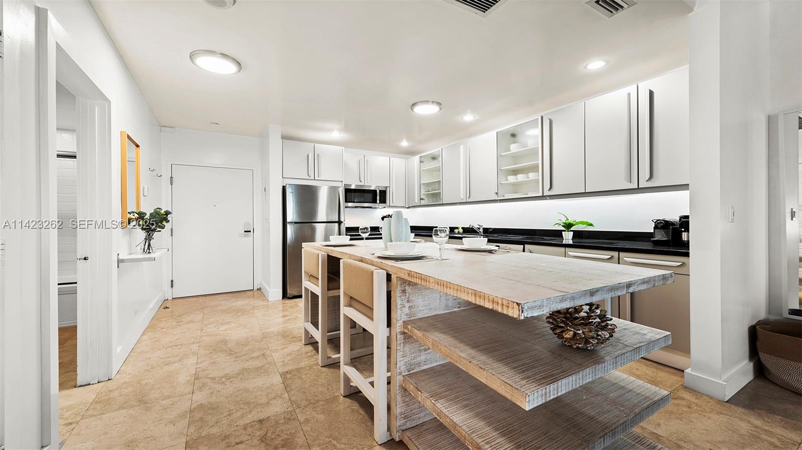 A11423262 Property Photo 19