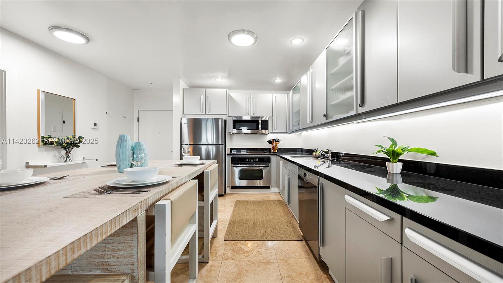 A11423262 Property Photo 22