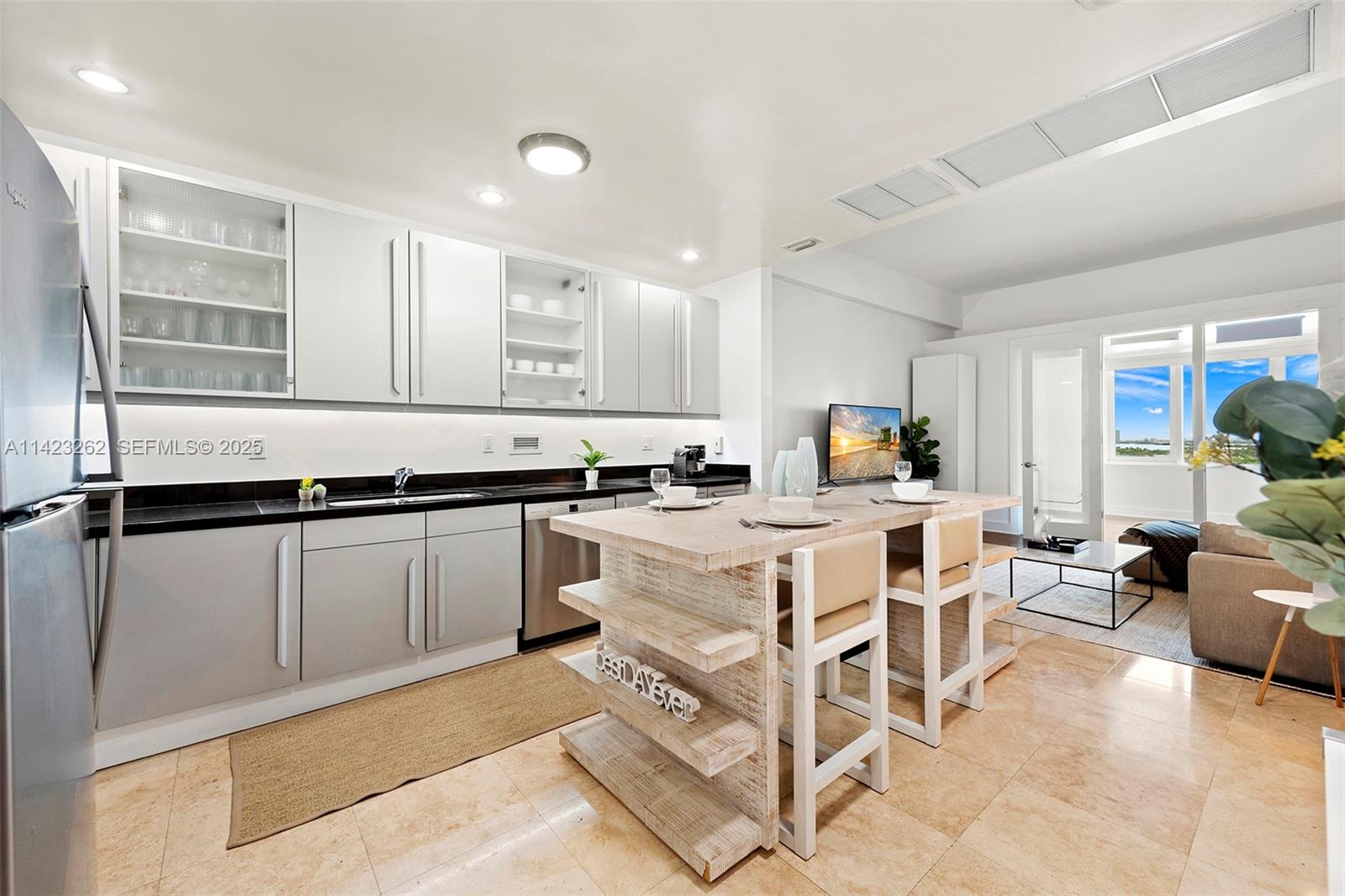 A11423262 Property Photo 23