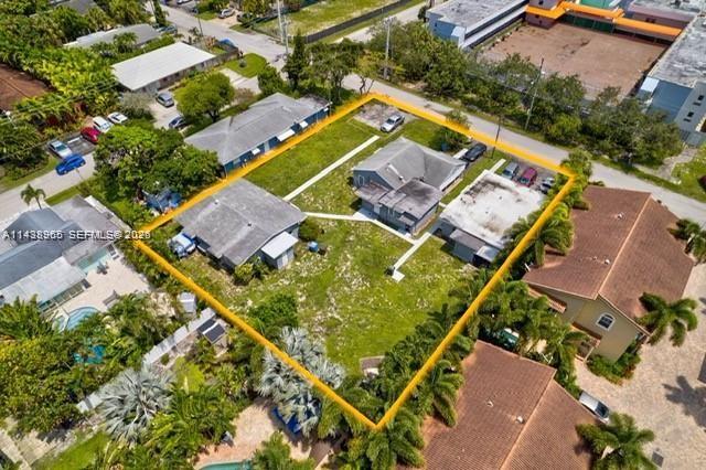 A11438965 Property Photo 11