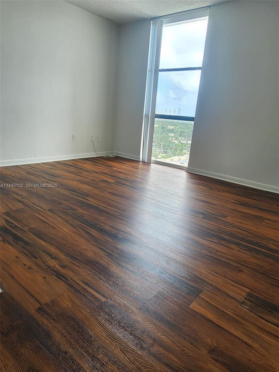 13499 Biscayne Boulevard 1513 Property Photo 15