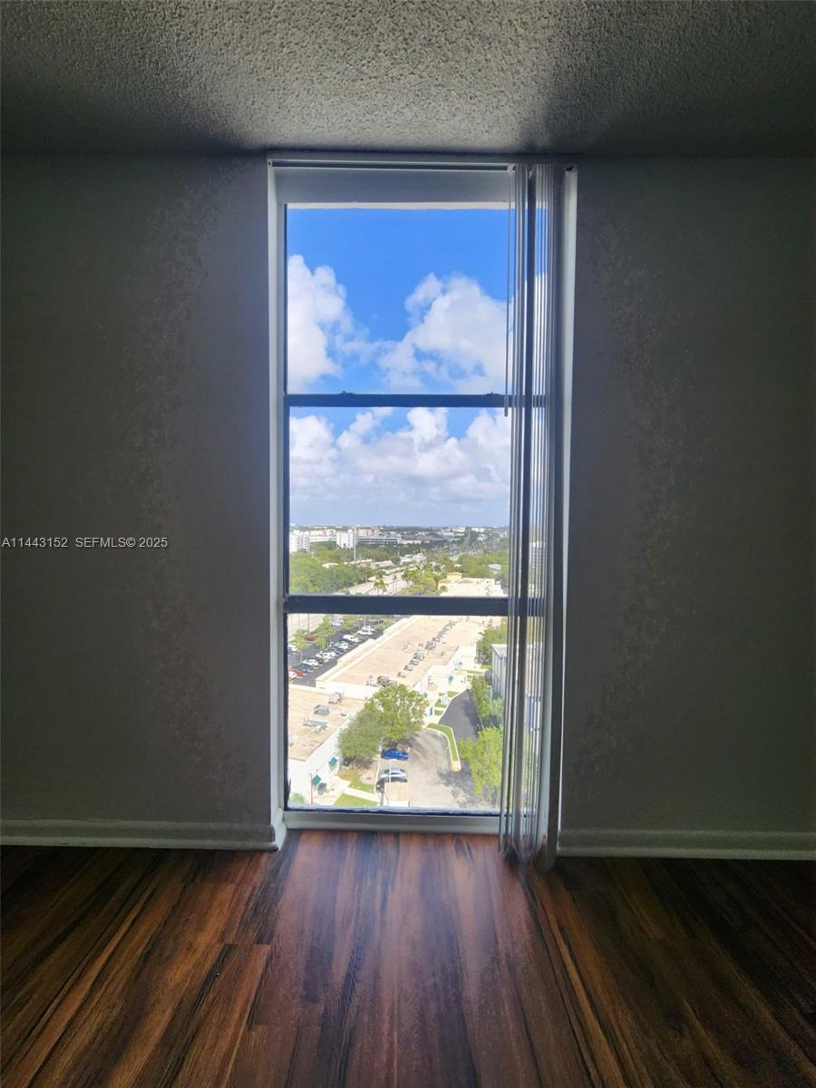 13499 Biscayne Boulevard 1513 Property Photo 16