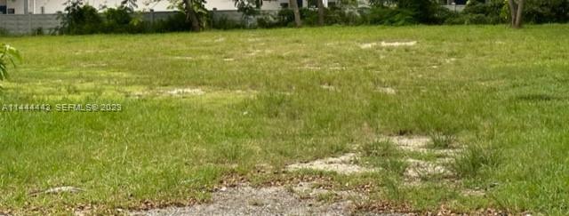 A11444443 Property Photo 3
