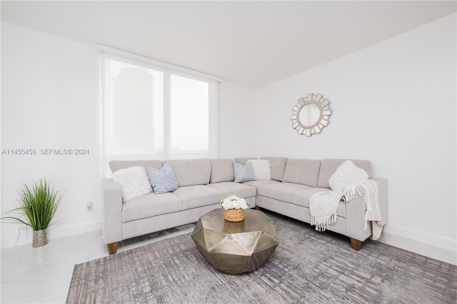 3801 S Ocean Drive 7o Property Photo 8