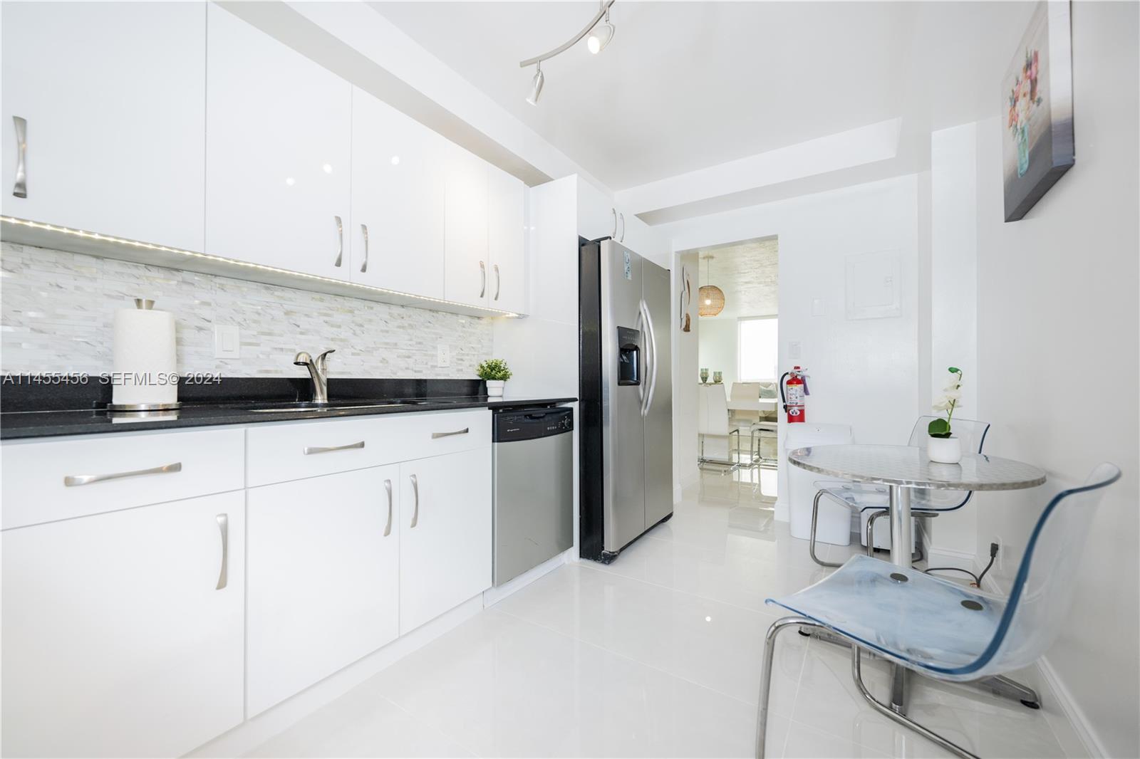 3801 S Ocean Drive 7o Property Photo 16