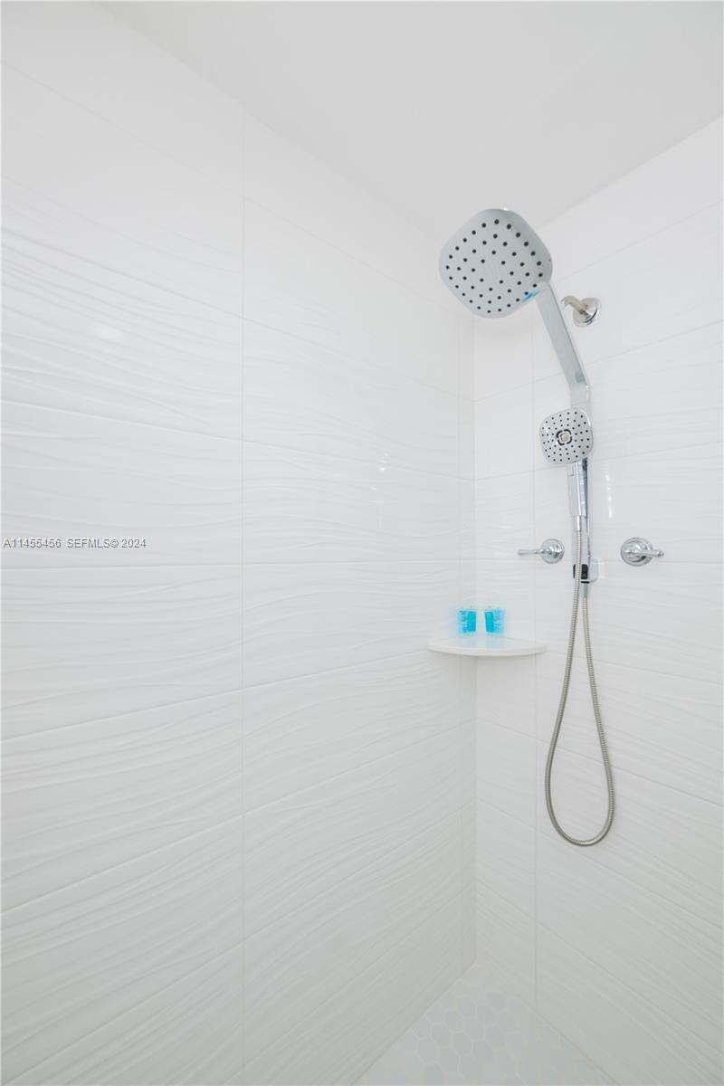 3801 S Ocean Drive 7o Property Photo 31