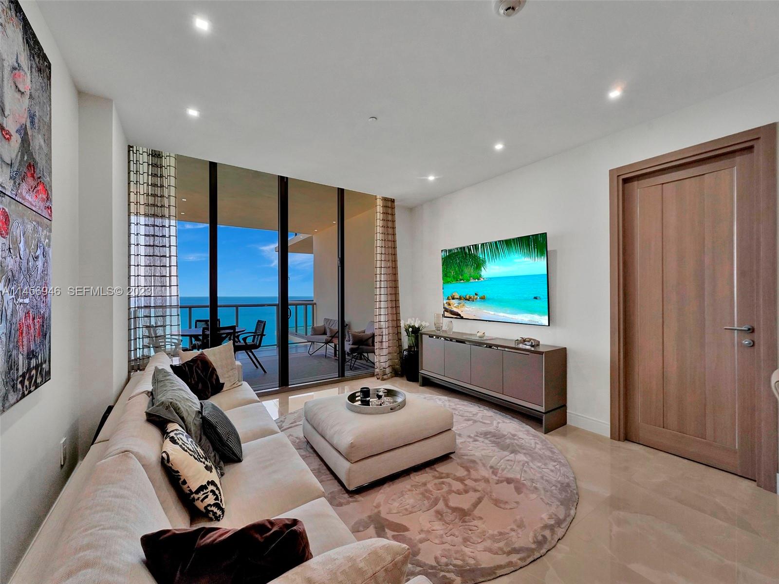 A11456946 Property Photo 15