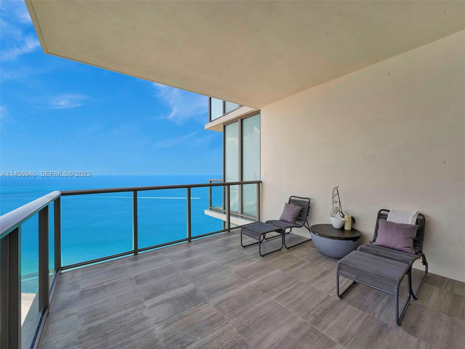 A11456946 Property Photo 22