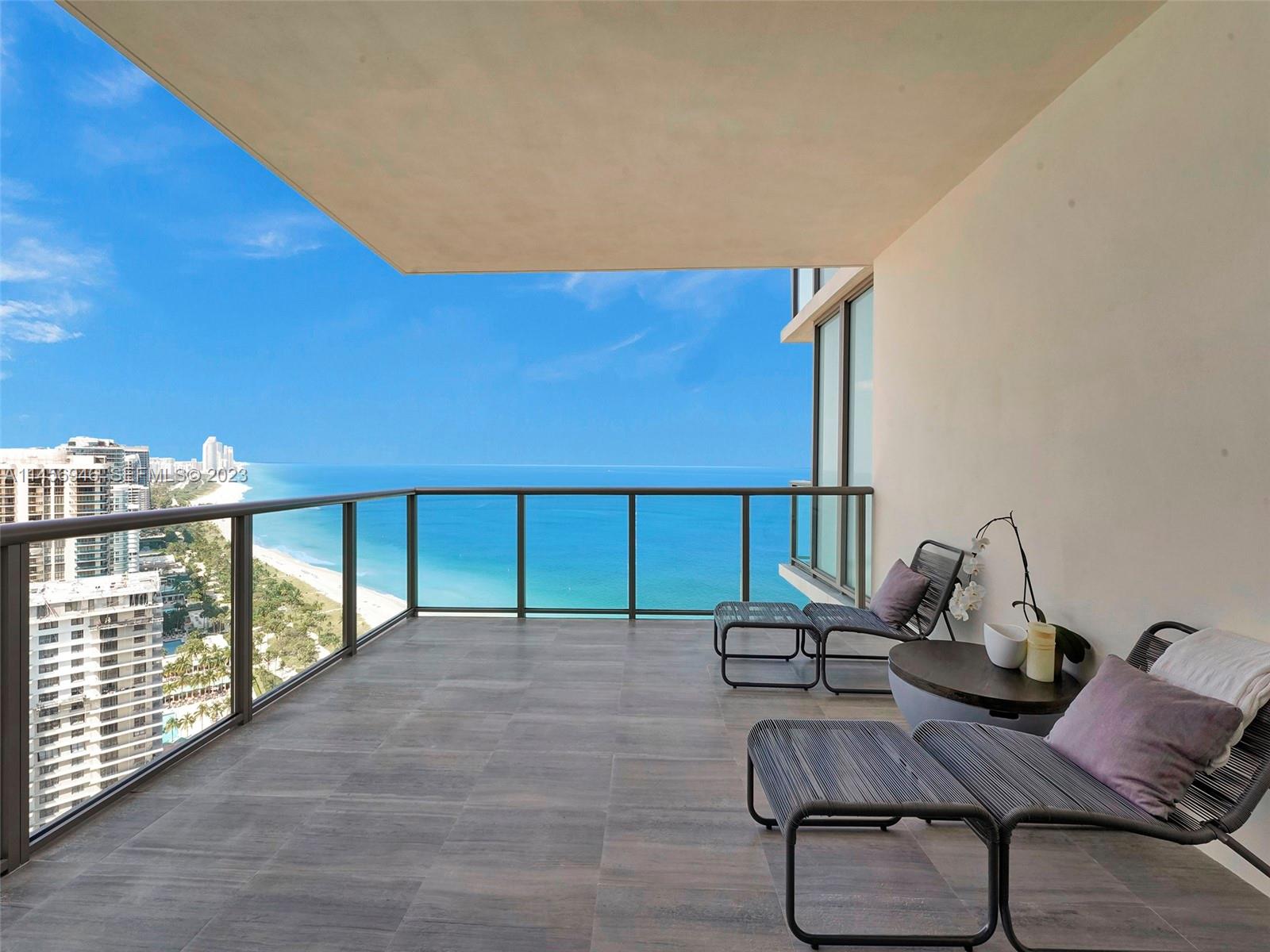 A11456946 Property Photo 23