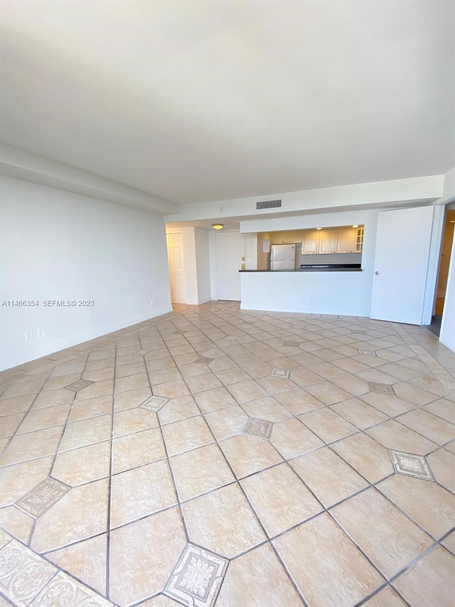 13499 Biscayne Boulevard 1505 Property Photo 6