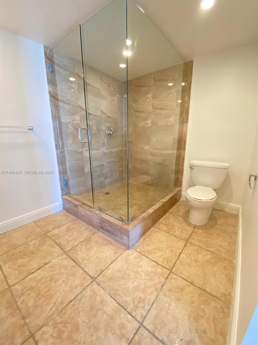 13499 Biscayne Boulevard 1505 Property Photo 10