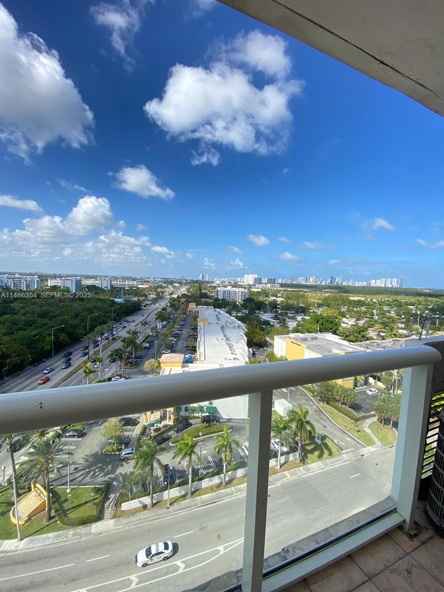 13499 Biscayne Boulevard 1505 Property Photo 14