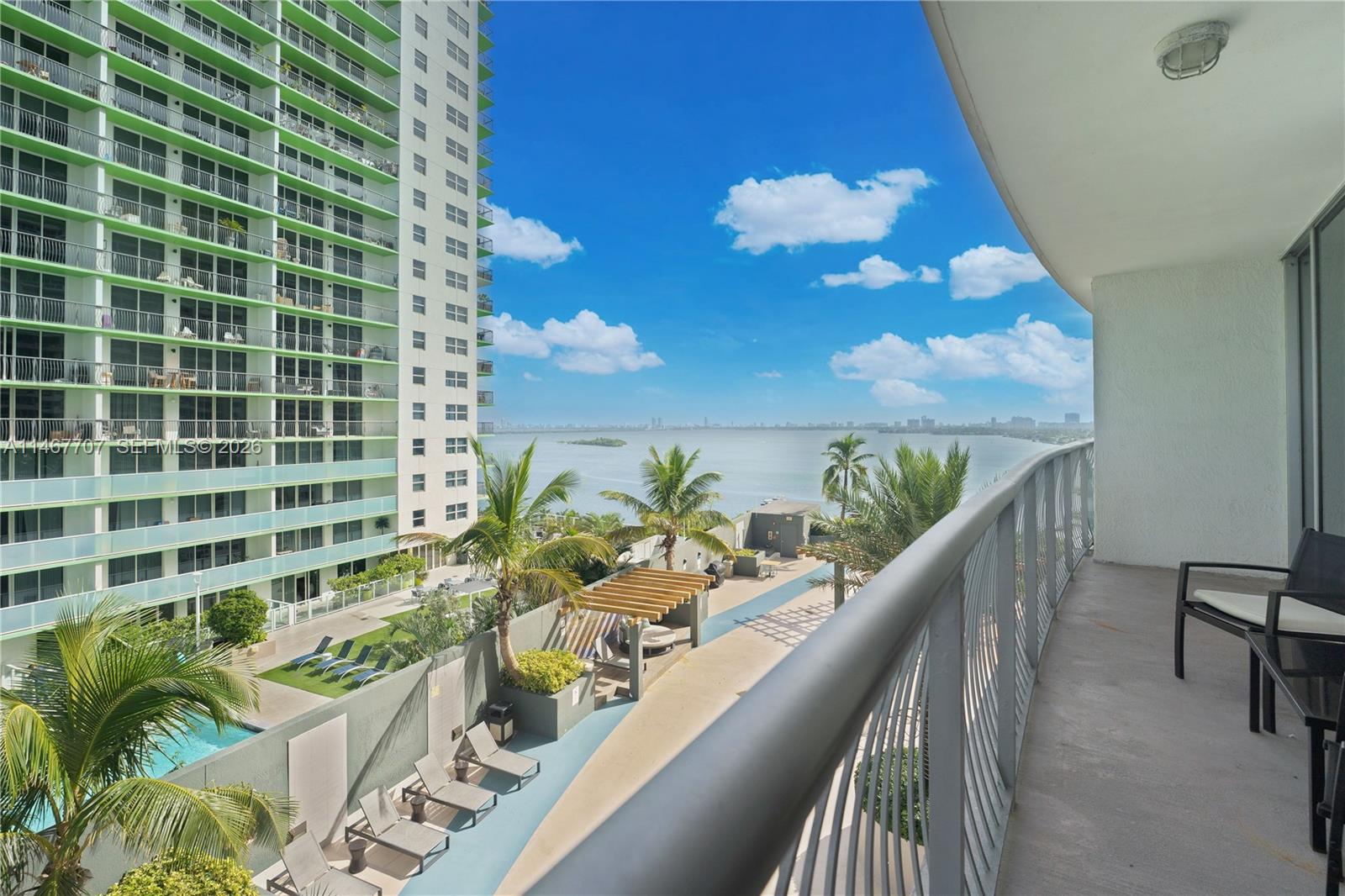 1750 N Bayshore Drive 1405 Property Photo 2