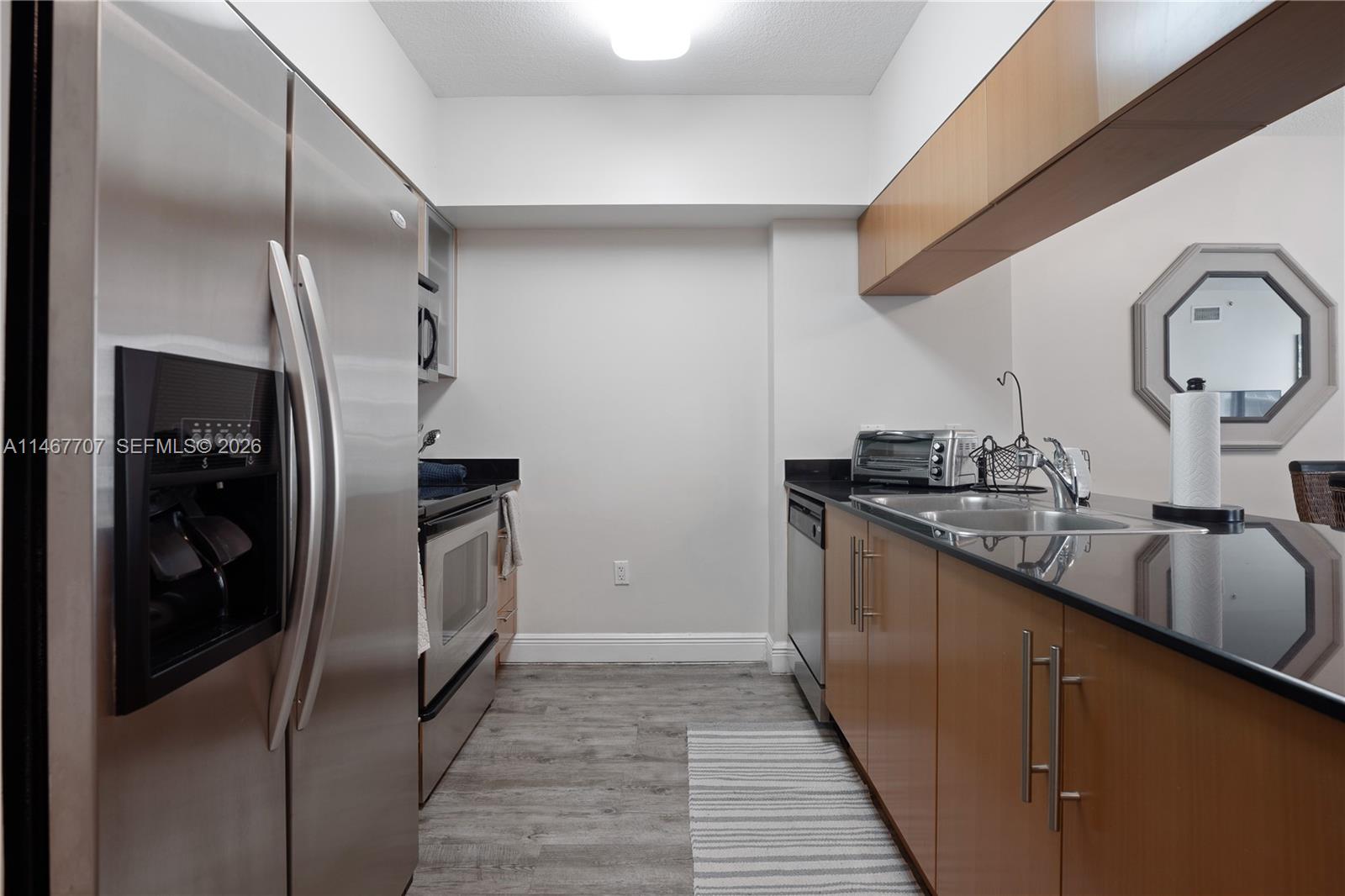 1750 N Bayshore Drive 1405 Property Photo 7