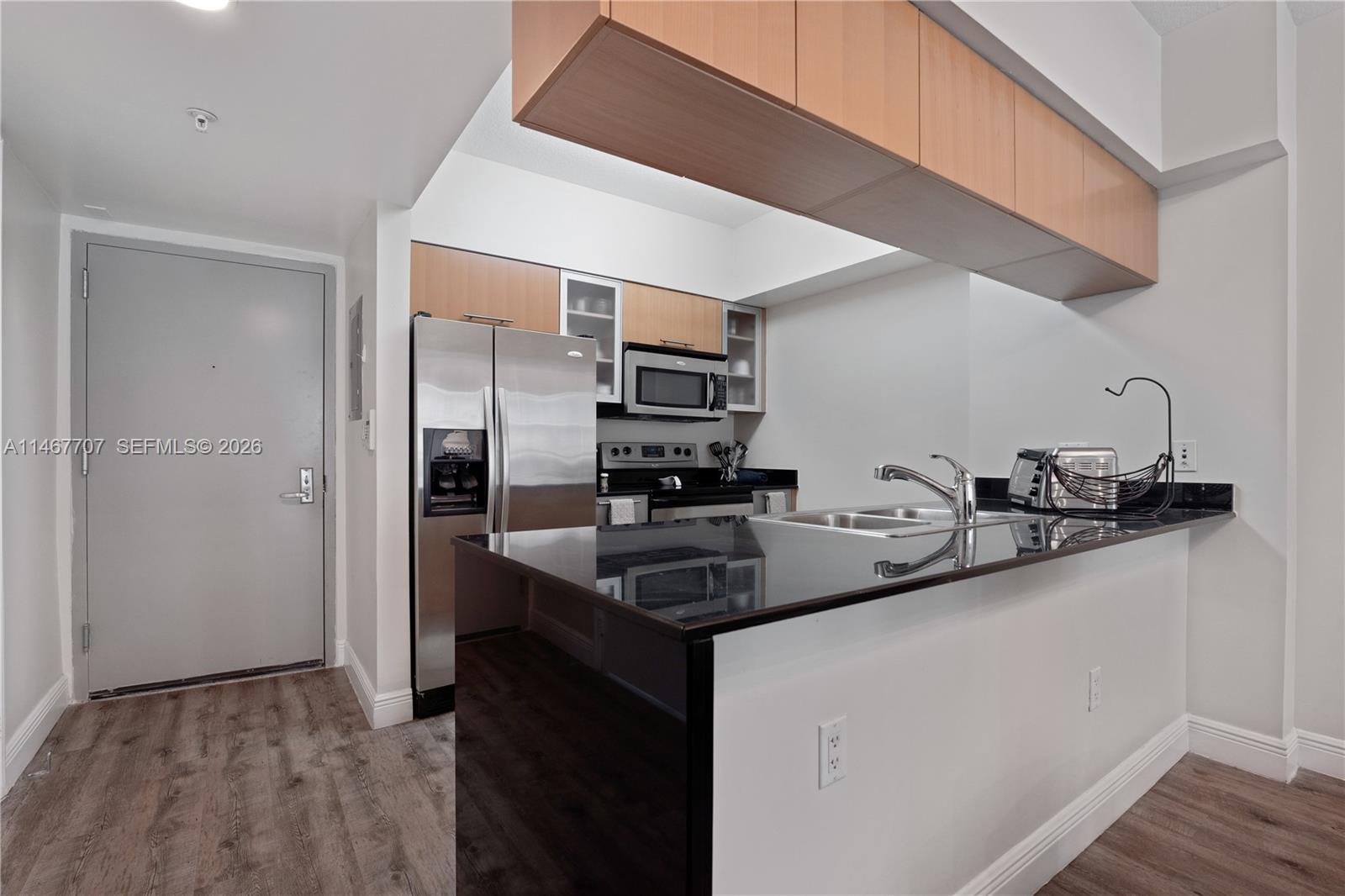 1750 N Bayshore Drive 1405 Property Photo 8