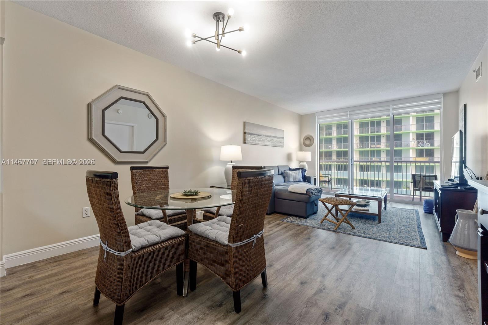 1750 N Bayshore Drive 1405 Property Photo 18