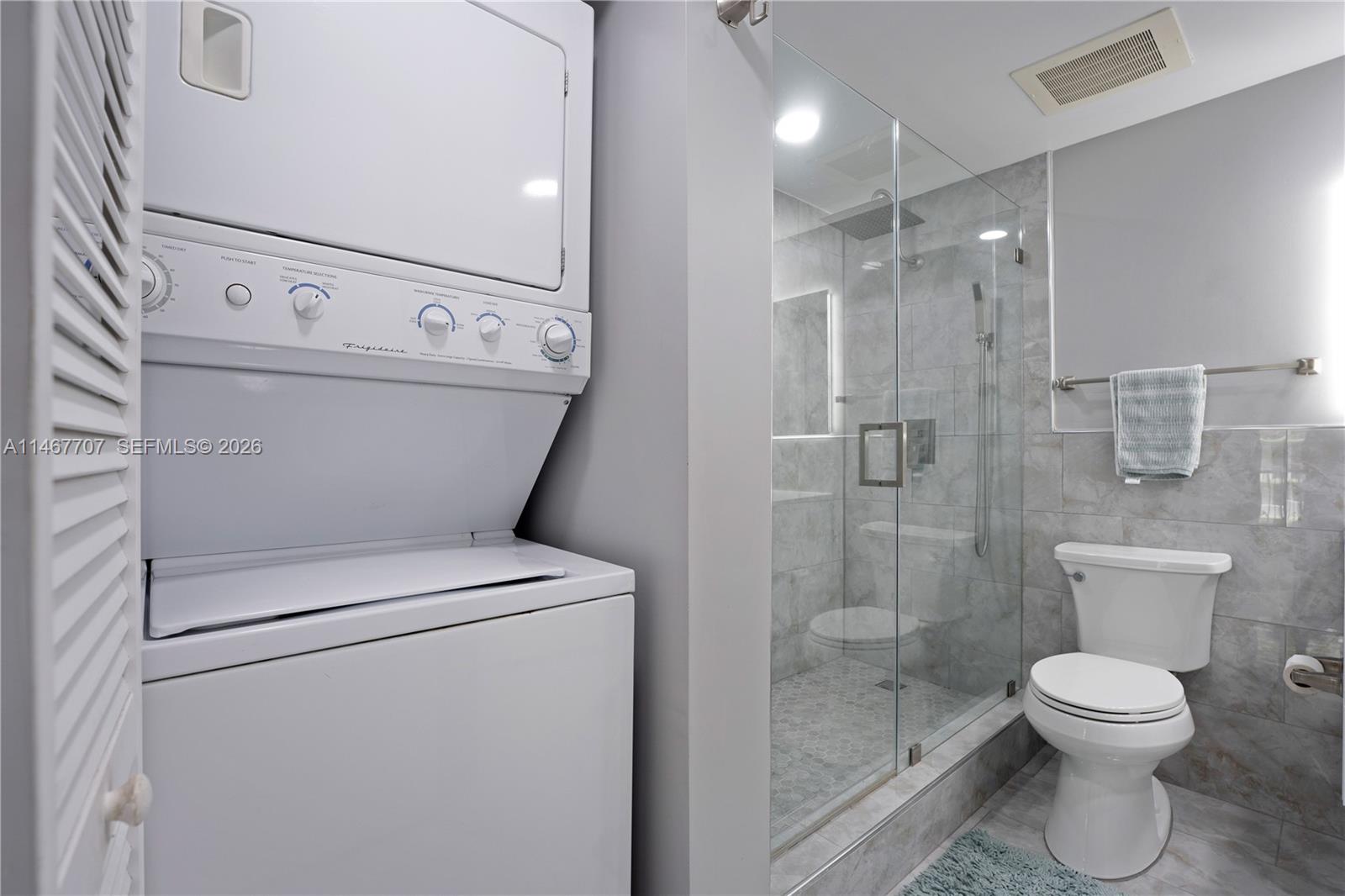 1750 N Bayshore Drive 1405 Property Photo 29
