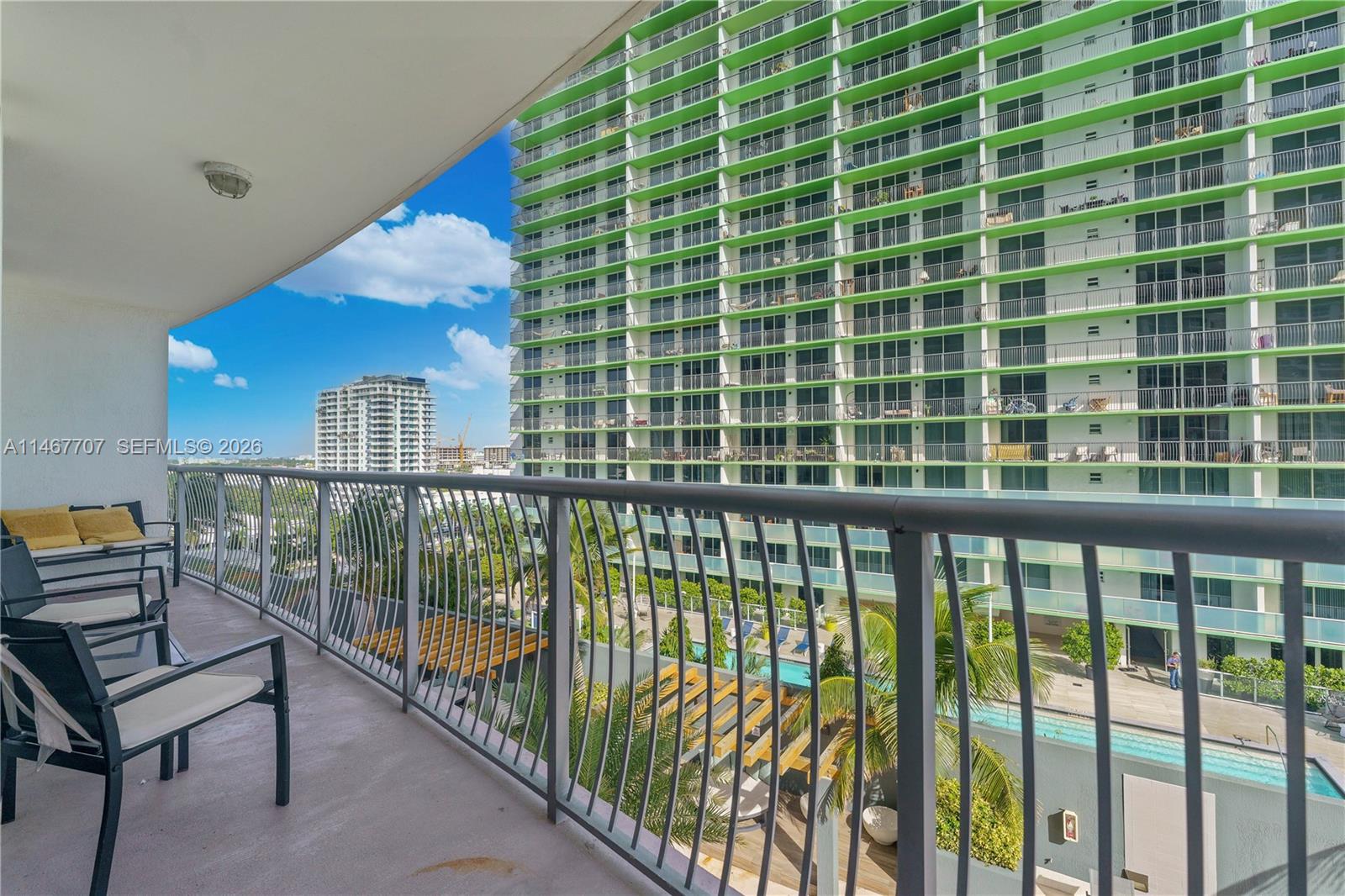 1750 N Bayshore Drive 1405 Property Photo 33