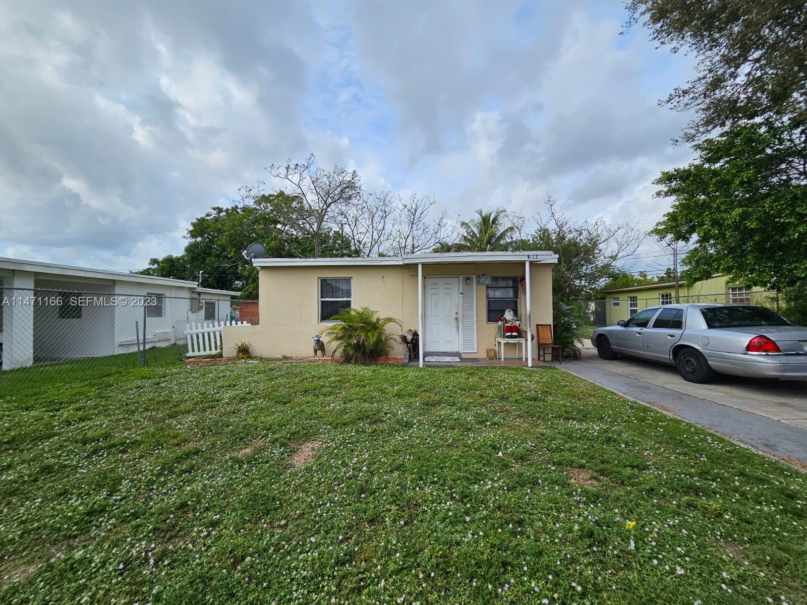 1817 Nw 25th Avenue Property Photo 2