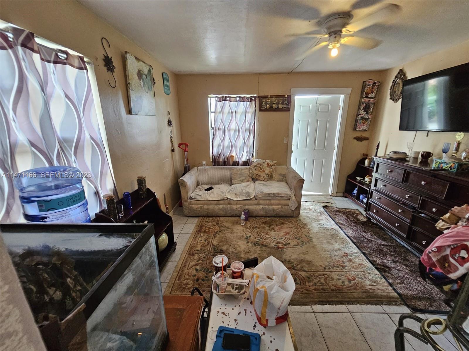 1817 Nw 25th Avenue Property Photo 5