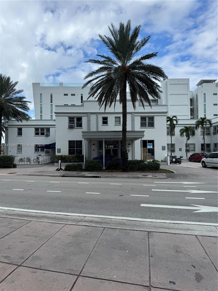6300 Collins Avenue Many Property Photo 4