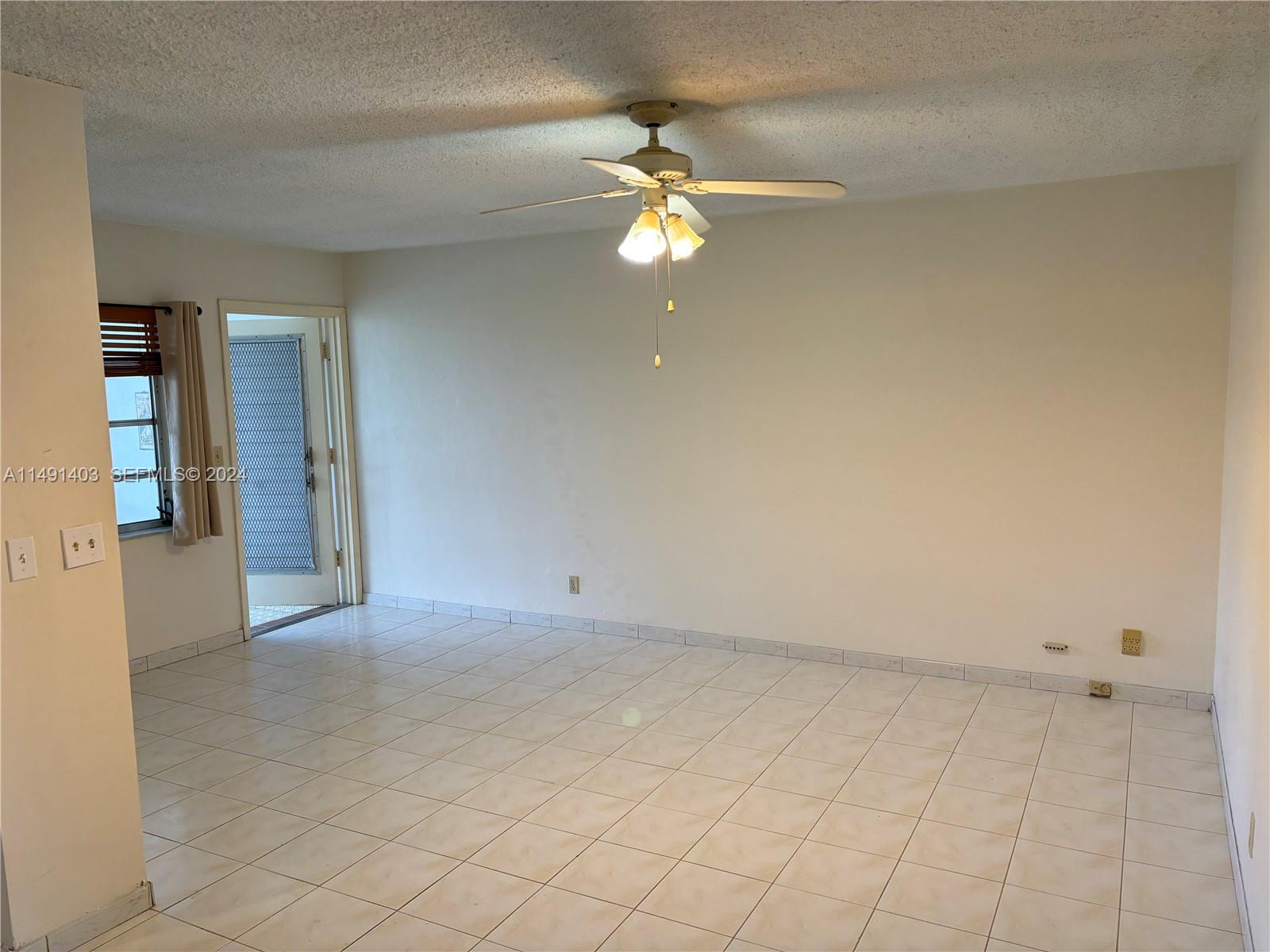 181 Ne 14th Avenue 22b Property Photo 9