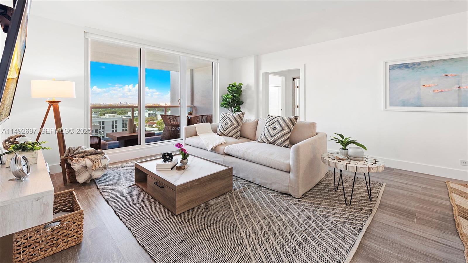 A11492687 Property Photo 11
