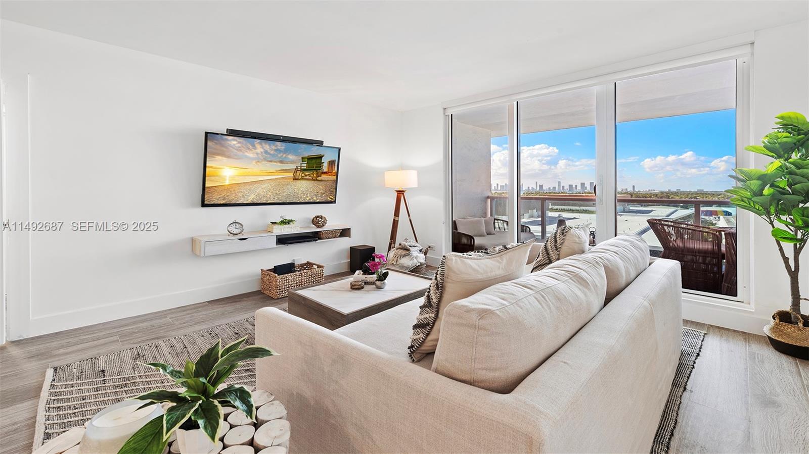 A11492687 Property Photo 20