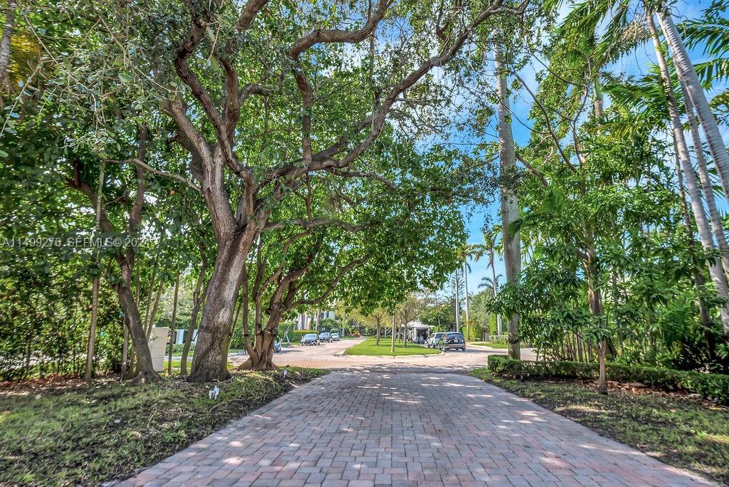 61 Camden Court Property Photo 18