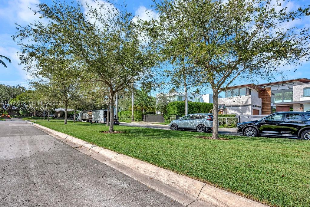 61 Camden Court Property Photo 19