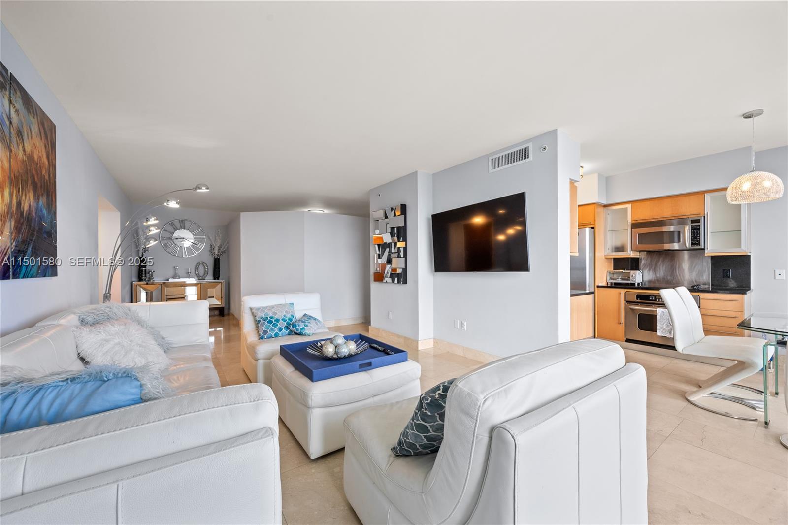 6365 Collins Avenue 4106 Property Photo 2