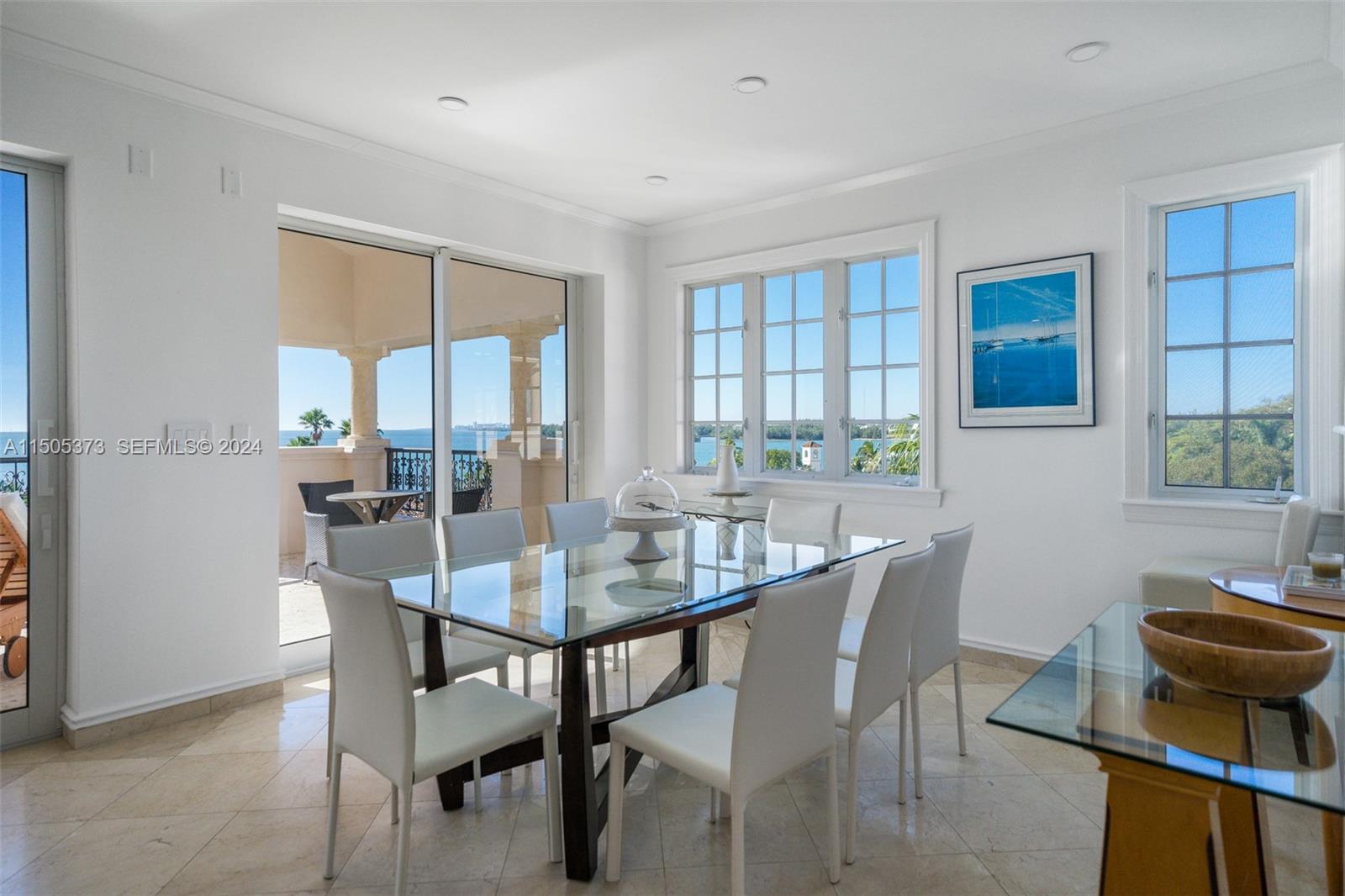 A11505373 Property Photo 10