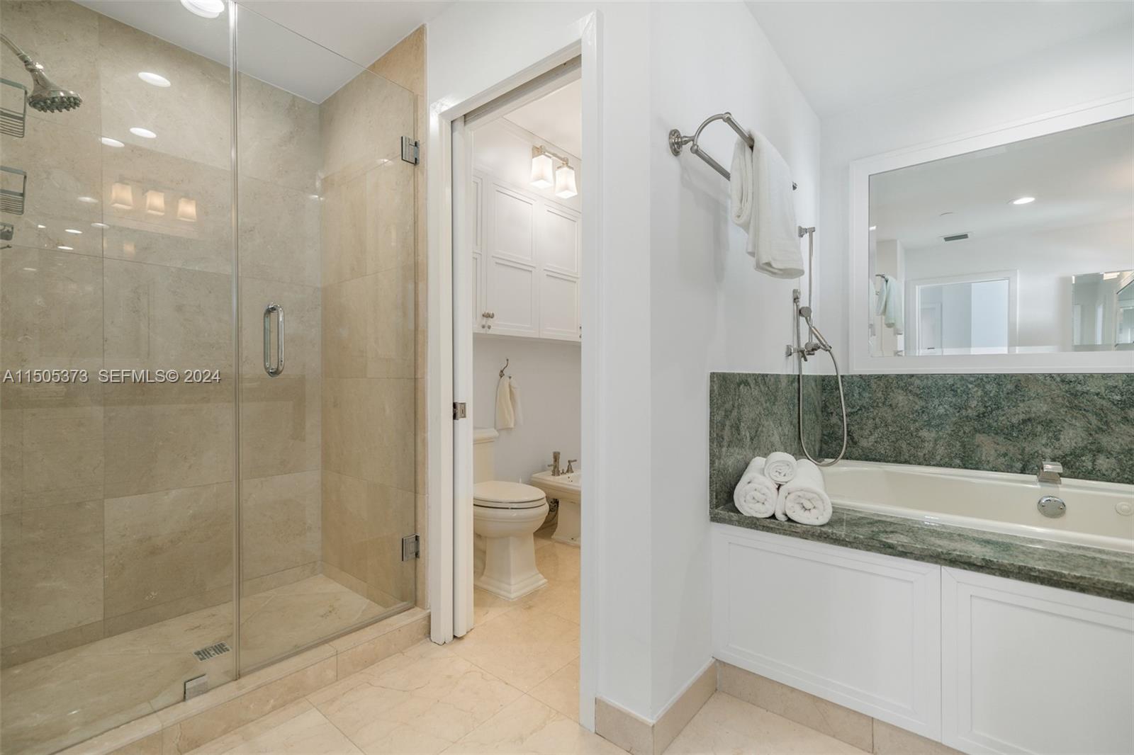 A11505373 Property Photo 17