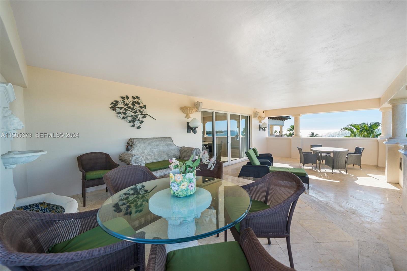 A11505373 Property Photo 36